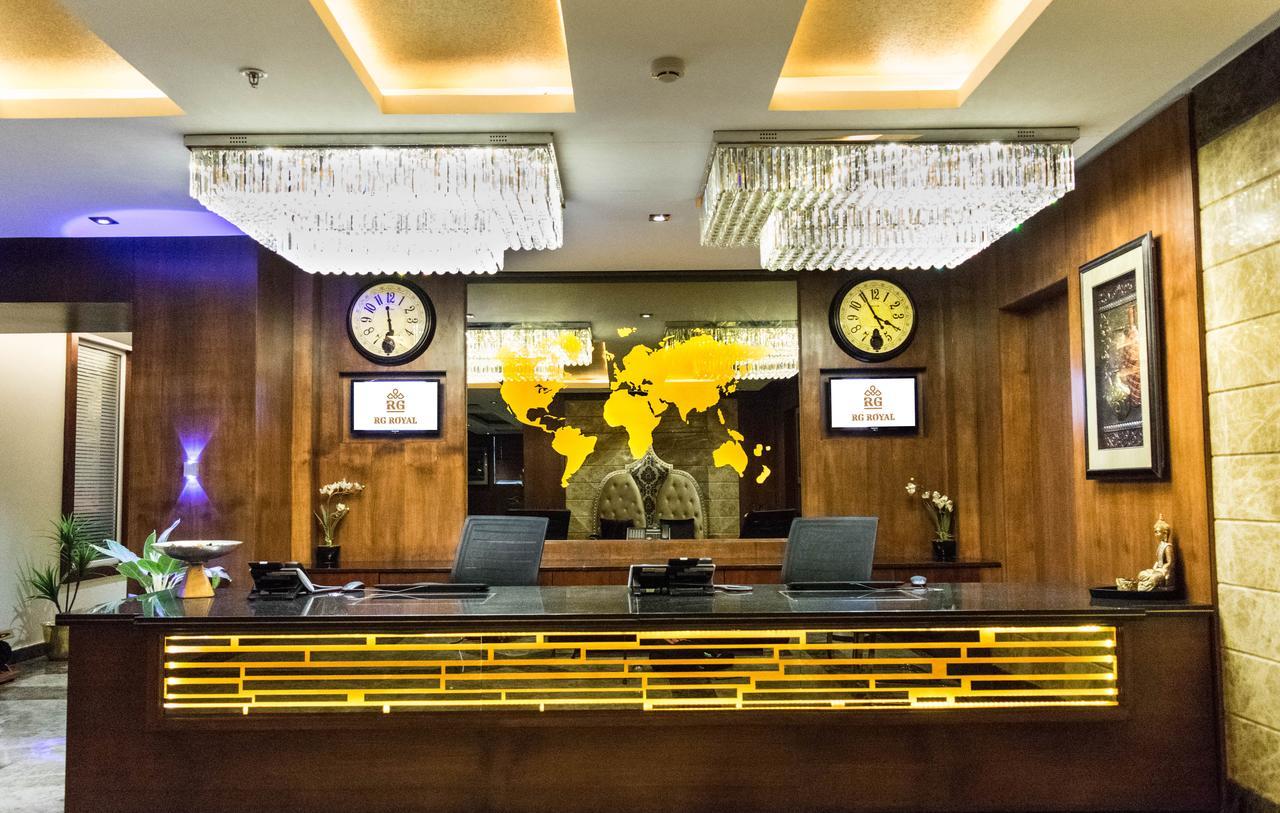 Rg Royal Hotel Bangalore Exterior foto