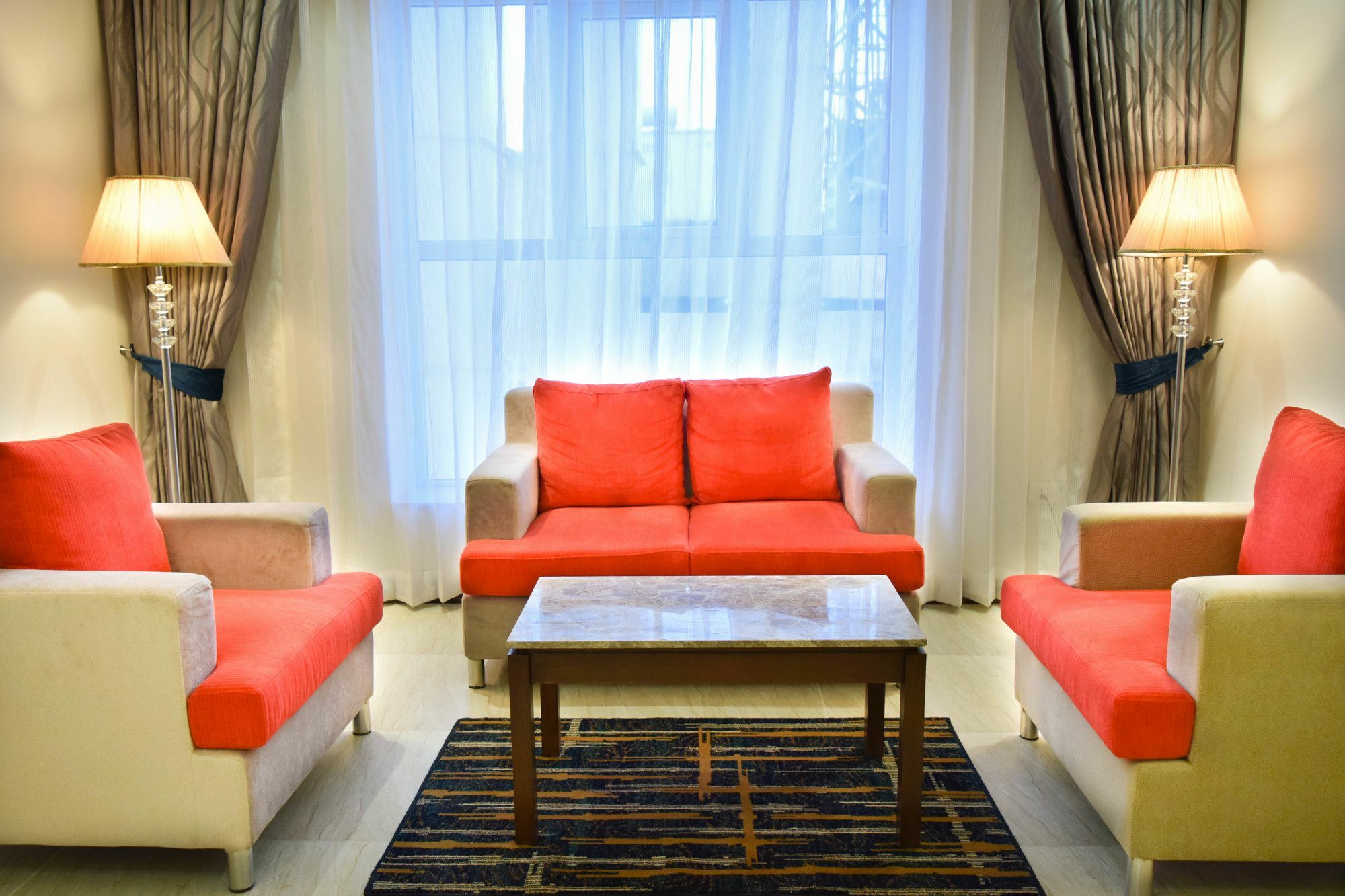 Rg Royal Hotel Bangalore Exterior foto